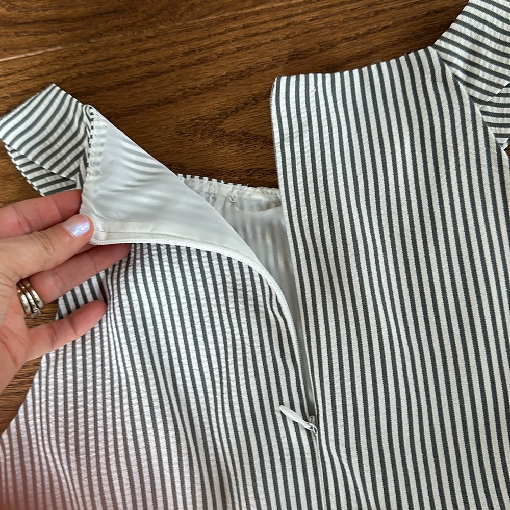 Dress - Picture 5 of 5